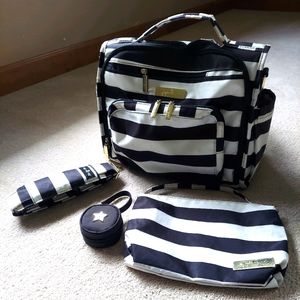 Ju-Ju-Be BFF first Lady with be quick and paci pod